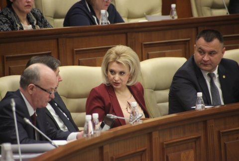 Предатели в парламенте отказалась поддержать Декларацию о признании Молдовы захваченным государством