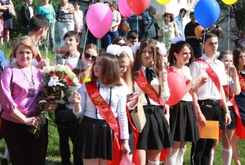 Глава парламентской фракции ПКРМ Инна Шупак приняла участие в мероприятии, посвященному окончанию учебного года