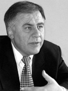 Изменение Конституции Парламентом, июль 2000-го Изменение Конституции Парламентом, июль 2000-го