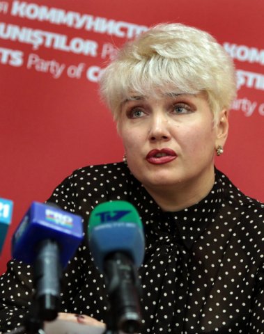 Mormintele se numără toamna…
