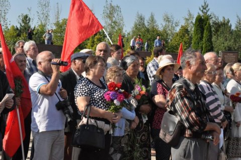 Торжественный митинг Партии коммунистов в День Освобождения Молдовы от немецко-фашистских и румынских оккупантов (ФОТО, часть II)