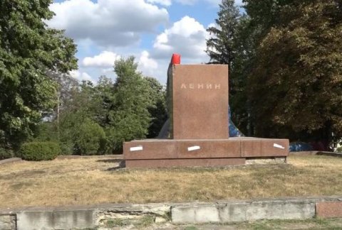Владимир Воронин: акт вандализма в отношении памятника Ленину в Фалештах требует тщательного расследования.