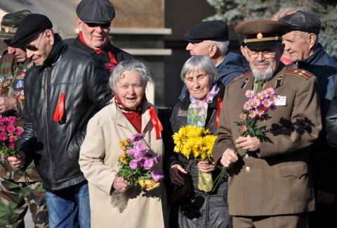 Lumina de nestins a lui Octombrie