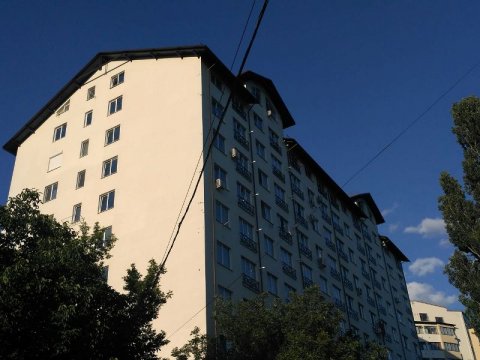 Luxul deputaților! Cum s-au îmbogății unii parlamentari pe durata celor patru ani de mandat