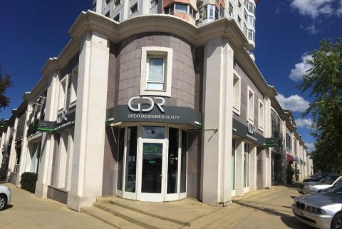 Luxul deputaților! Cum s-au îmbogății unii parlamentari pe durata celor patru ani de mandat