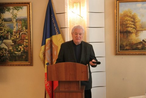 Красные зерна, наполнившие сердце Красные зерна, наполнившие сердце