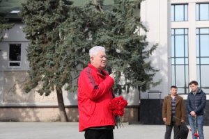 Дело Ленина живёт и вдохновляет! Дело Ленина живёт и вдохновляет!