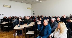 Пора научиться отличать правду от лжи