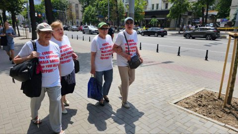 АКЦИЯ: Европа поддерживает диктаторский режим в Кишиневе