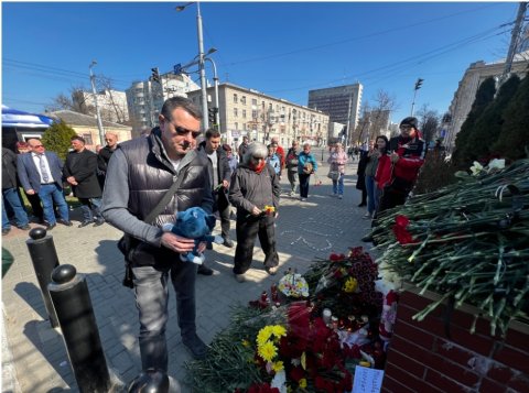 ГОРЬКО И ТЯЖЕЛО