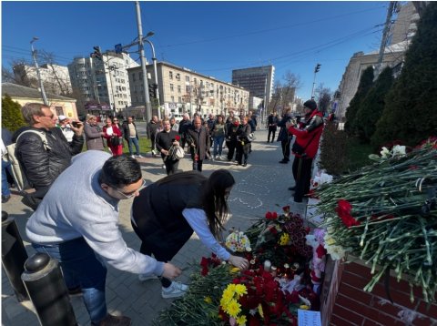 ГОРЬКО И ТЯЖЕЛО