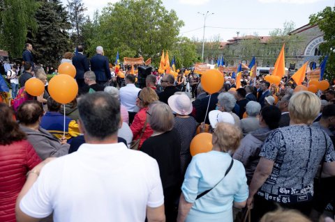 МИР! ТРУД! МАЙ! ТОРЖЕСТВЕННЫЙ МИТИНГ, ПОСВЯЩЁННЫЙ 1 МАЯ – МЕЖДУНАРОДНОМУ ДНЮ СОЛИДАРНОСТИ ТРУДЯЩИХСЯ МИР! ТРУД! МАЙ! ТОРЖЕСТВЕННЫЙ МИТИНГ, ПОСВЯЩЁННЫЙ 1 МАЯ – МЕЖДУНАРОДНОМУ ДНЮ СОЛИДАРНОСТИ ТРУДЯЩИХСЯ