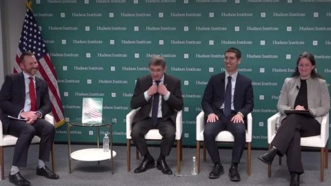 Чудеса на Гудзоне: как молдавские политики Гросу и Попшой превратили официальный визит в США в триумф некомпетентности и позора