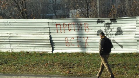 Так и до дуста недалеко: Власти до нитки обирают народ Молдовы, а он гнется и молчит - неужели мамалыга никогда не взрывается?
